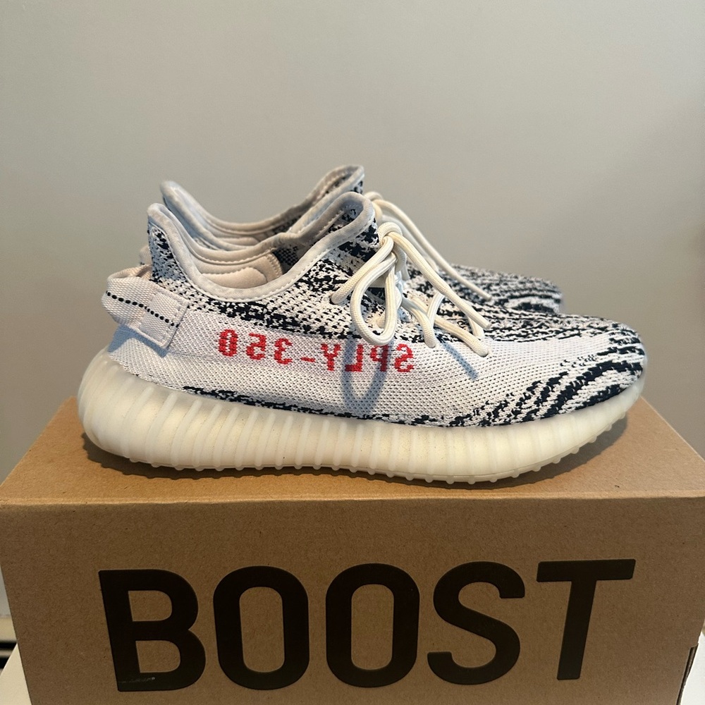Yeezy Boost 350 V2 Zebra men’s size 6.5